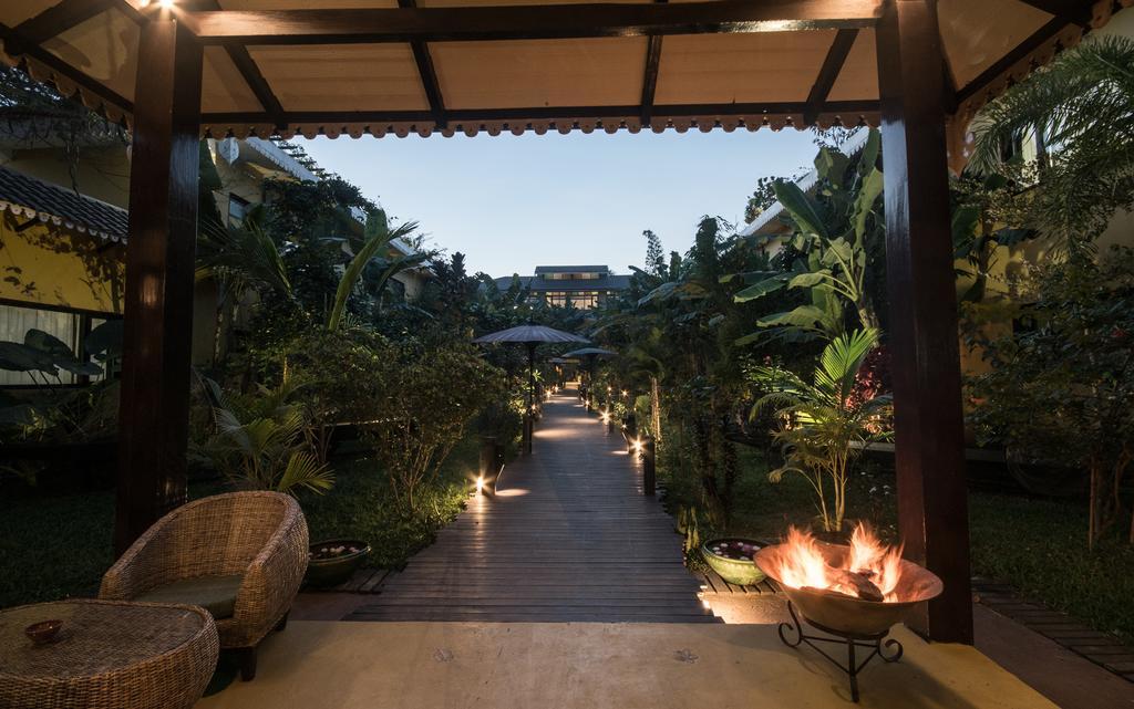 Thanakha Inle Hotel Nyaung Shwe Exterior foto