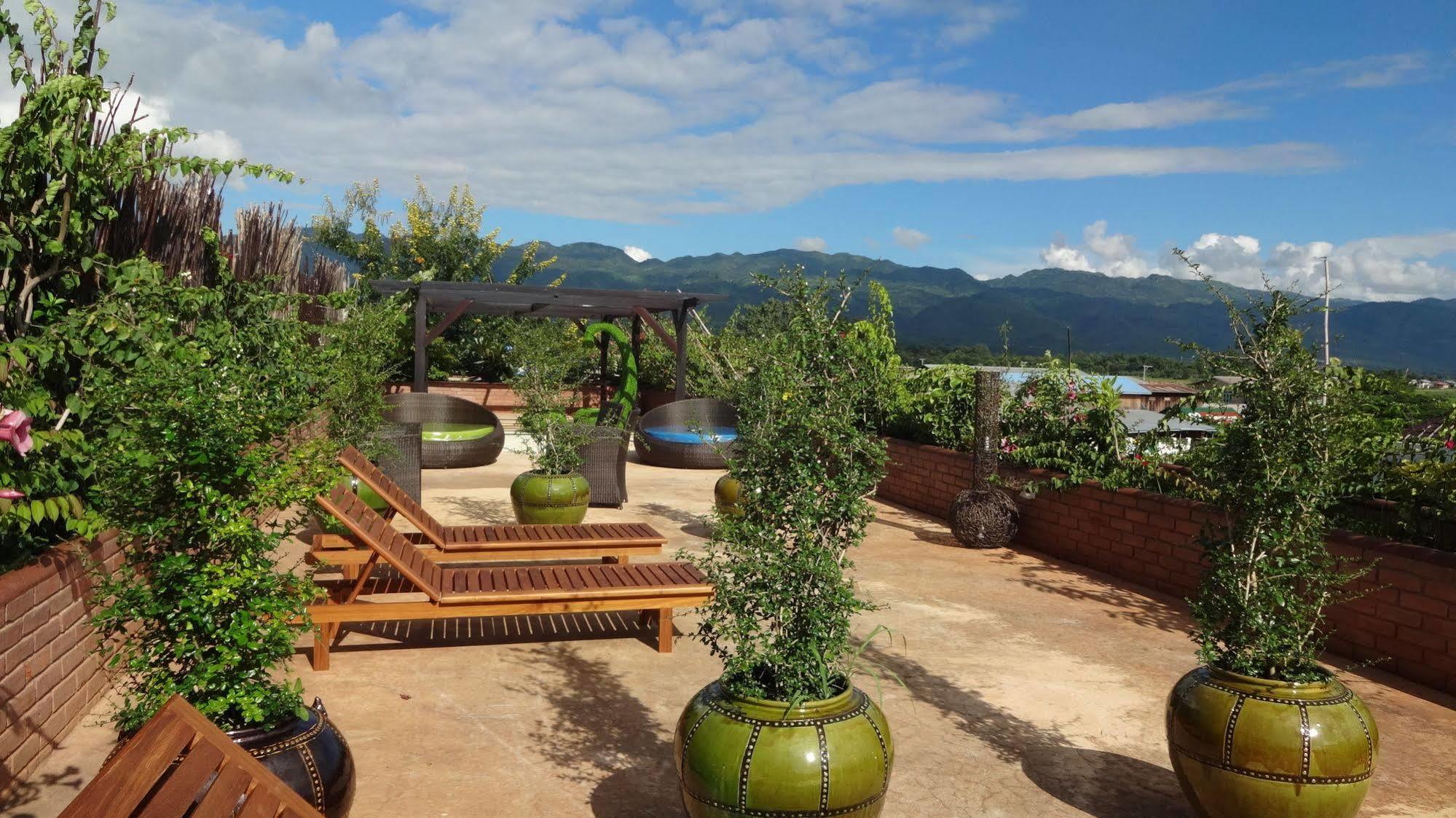 Thanakha Inle Hotel Nyaung Shwe Exterior foto
