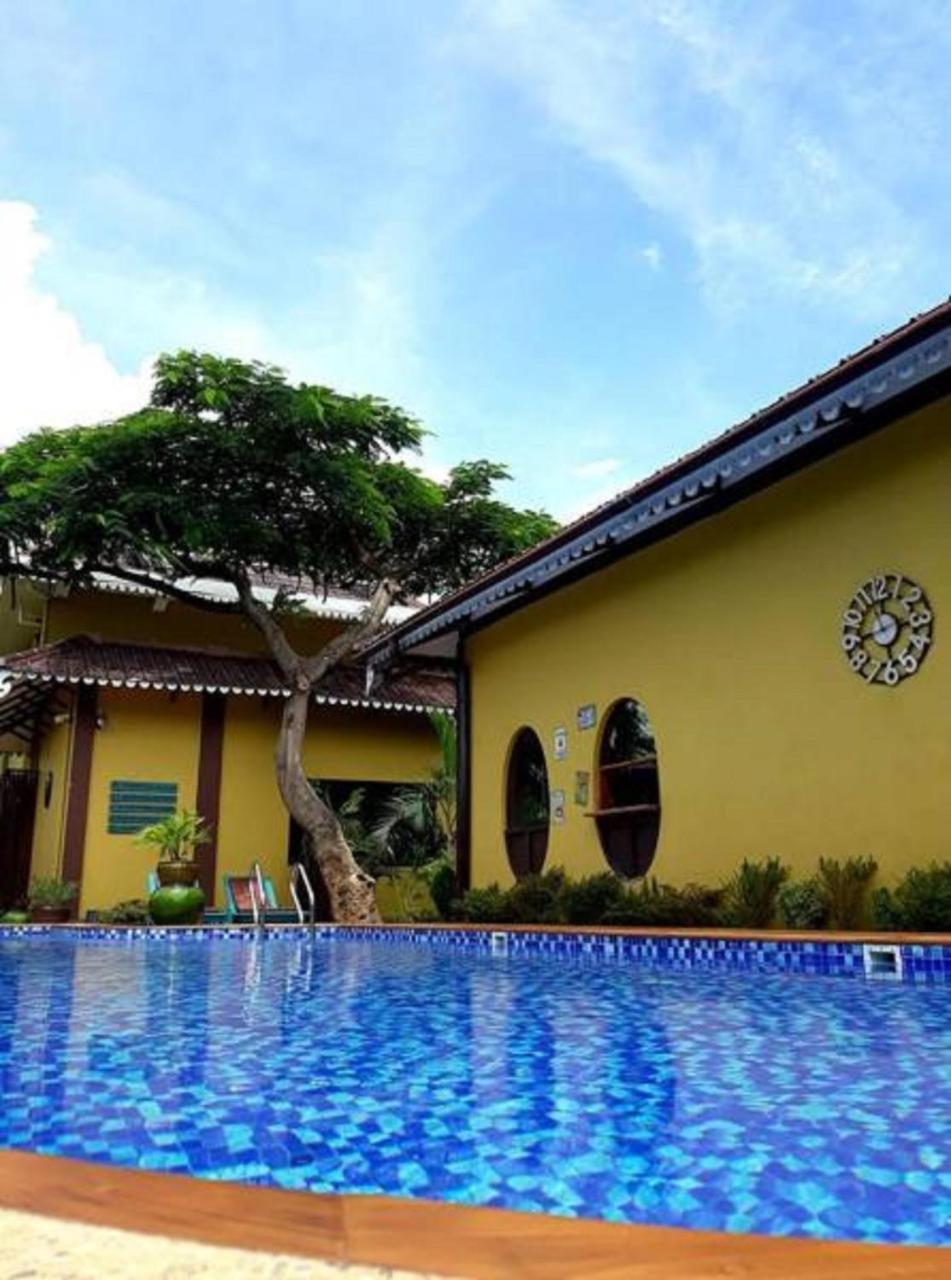 Thanakha Inle Hotel Nyaung Shwe Exterior foto