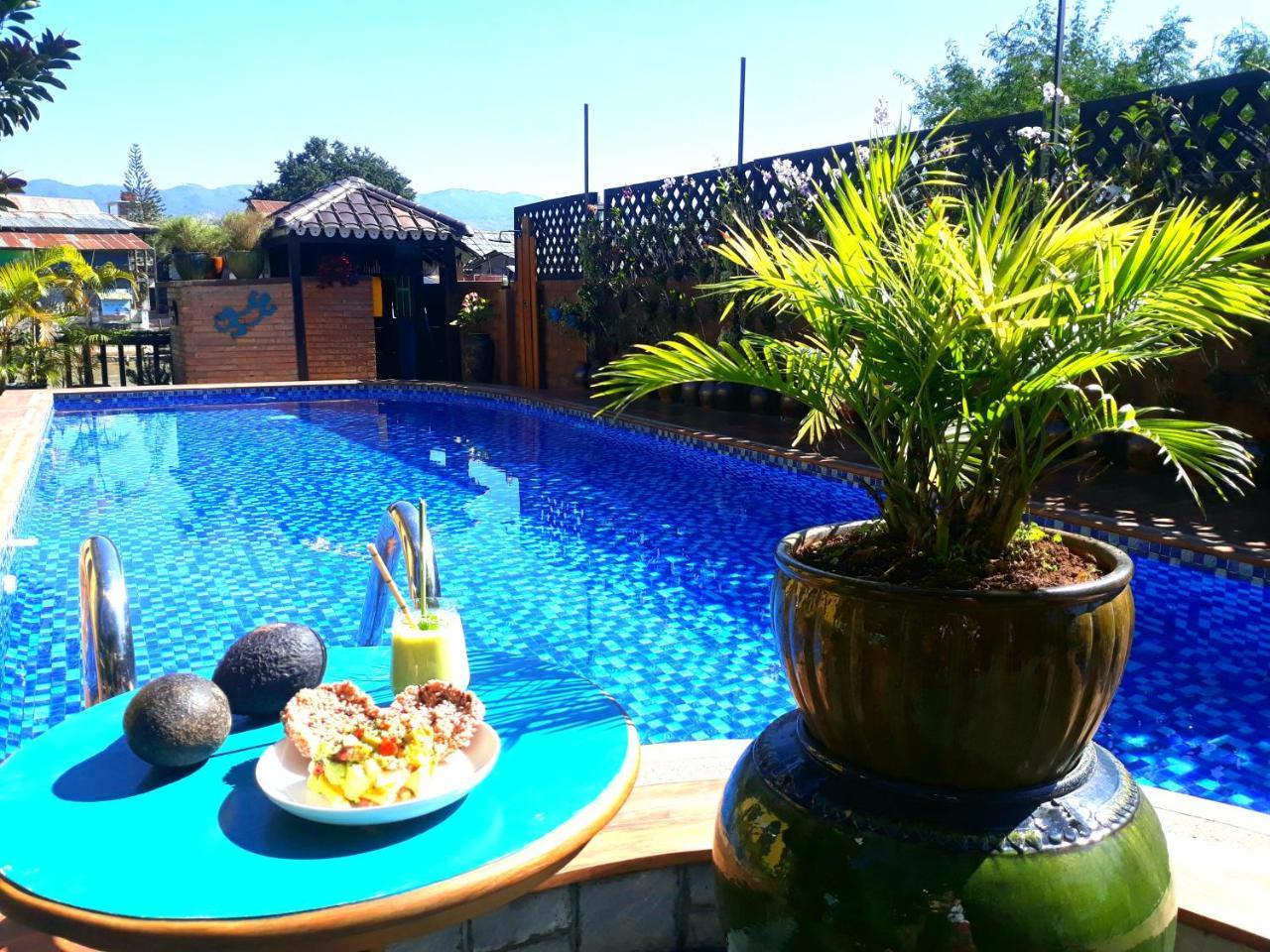 Thanakha Inle Hotel Nyaung Shwe Exterior foto