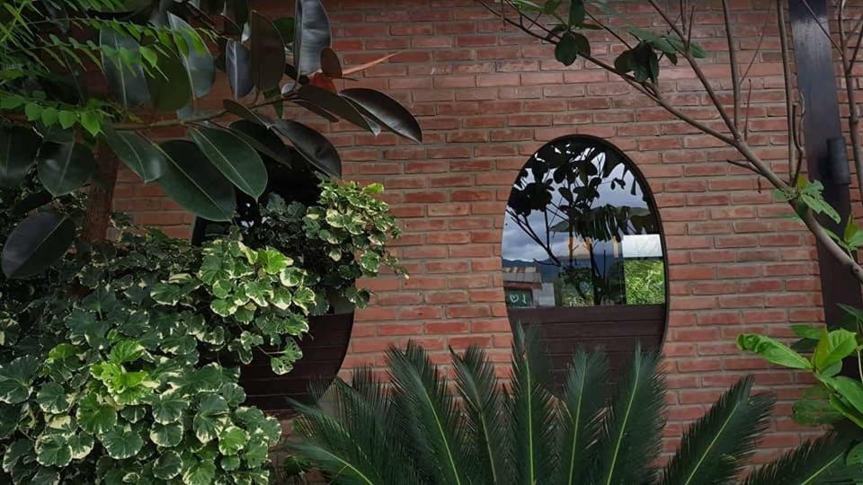 Thanakha Inle Hotel Nyaung Shwe Exterior foto